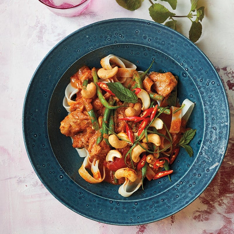 Slow-cooker Thai chicken curry