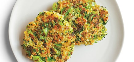Broccoli-rice cakes