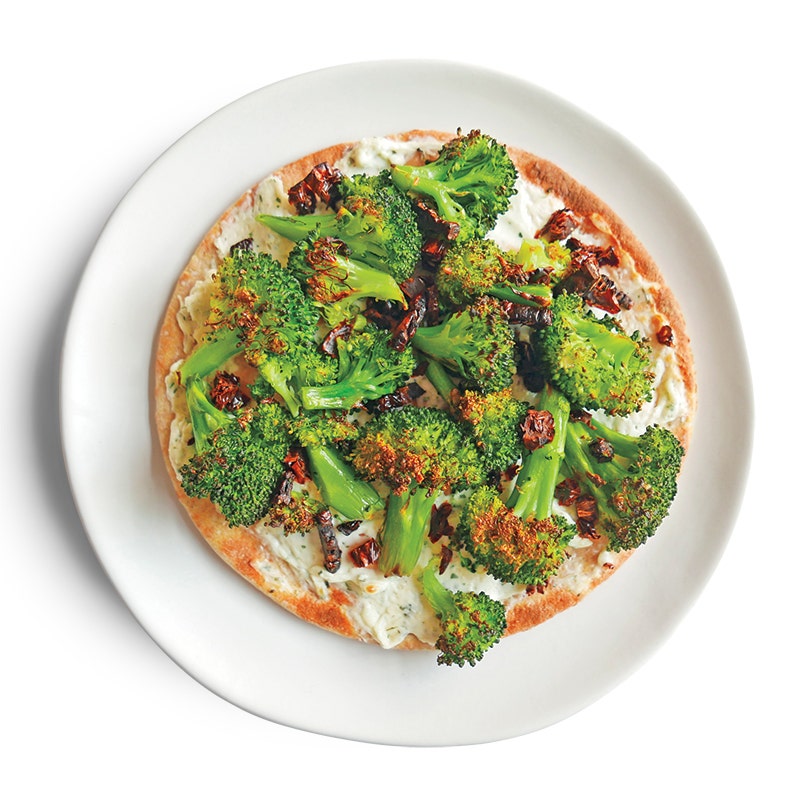Veggie pita pizzas