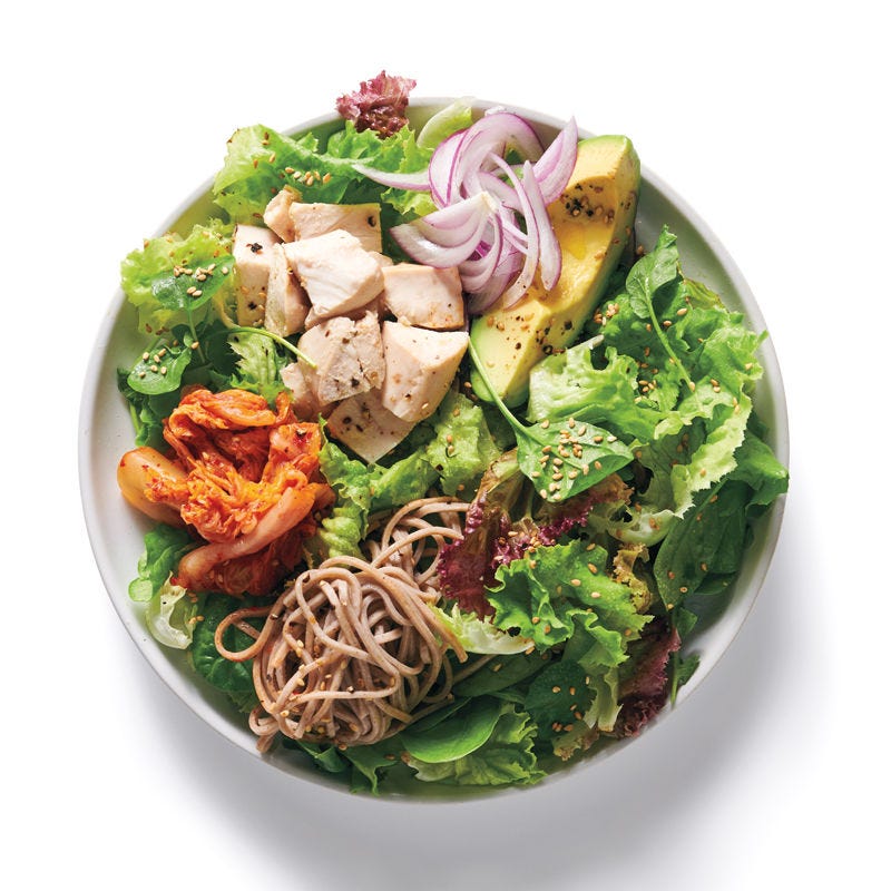 Baukasten Salat Asia-Poulet und Sobanudeln