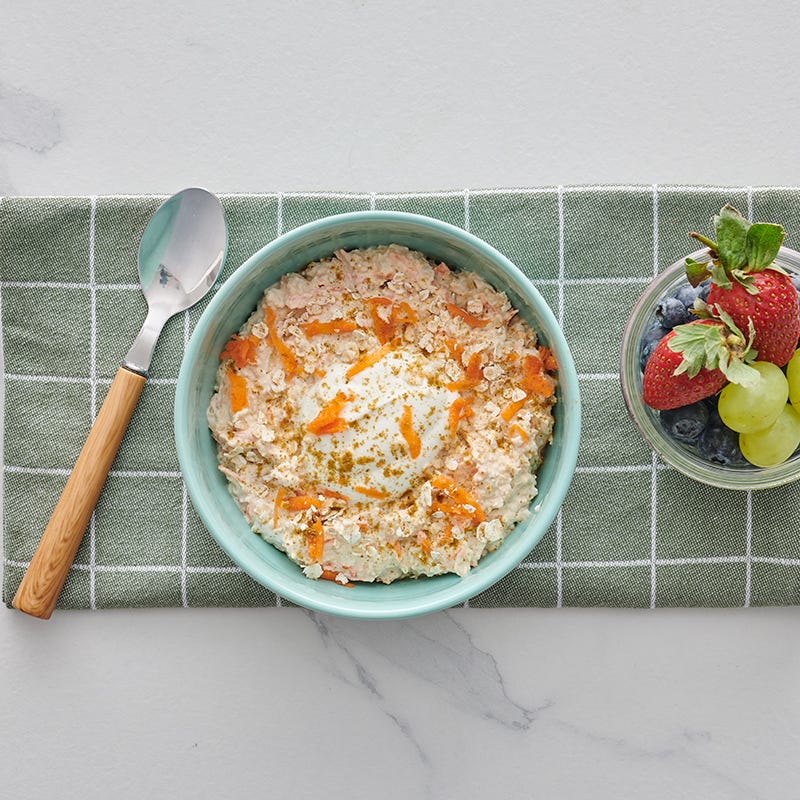 Carrot cake overnight oats