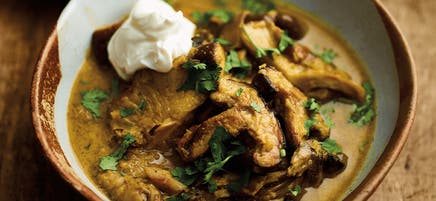 Mixed mushroom curry