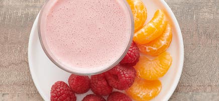 Boisson fouettée protéinée à la vanille et à la fraise