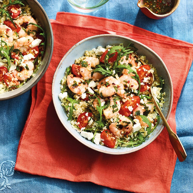 Bulgur-Feta-Bowl mit Zitronengarnelen