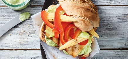Pittige tofuburger met guacamole