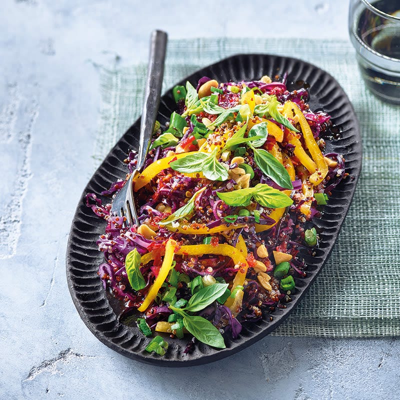 Quinoa-Thai-Salat mit Limettendressing