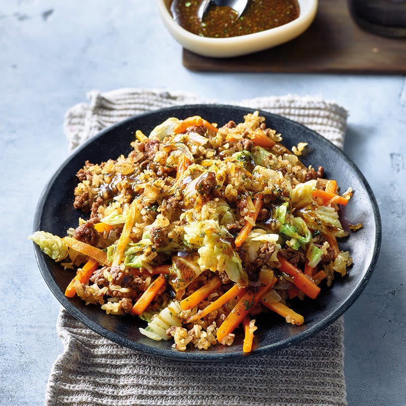 Bratreis mit Chili-Basilikum-Sauce