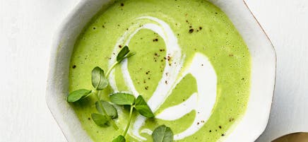 Pea, leek & mint soup