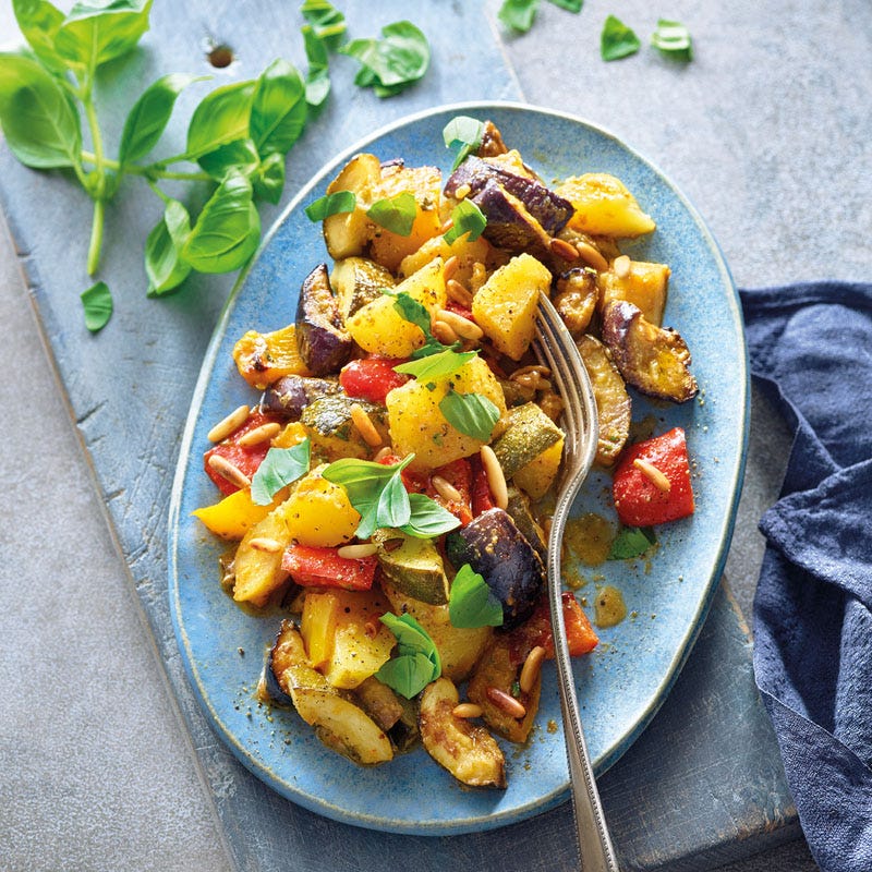 Kartoffelsalat mit mediterranem Gemüse