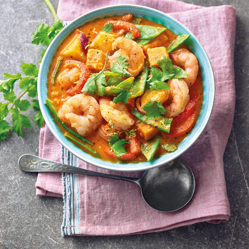 Rotes Kartoffelcurry mit Garnelen
