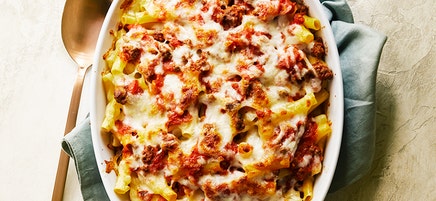 Baked beef macaroni