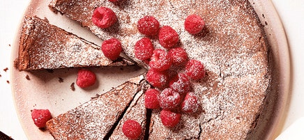 Flourless chocolate-almond cake