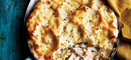 Chicken and leek pie