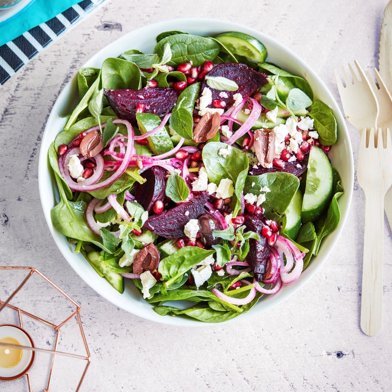 Foto van Griekse salade met rode biet & granaatappel door WW