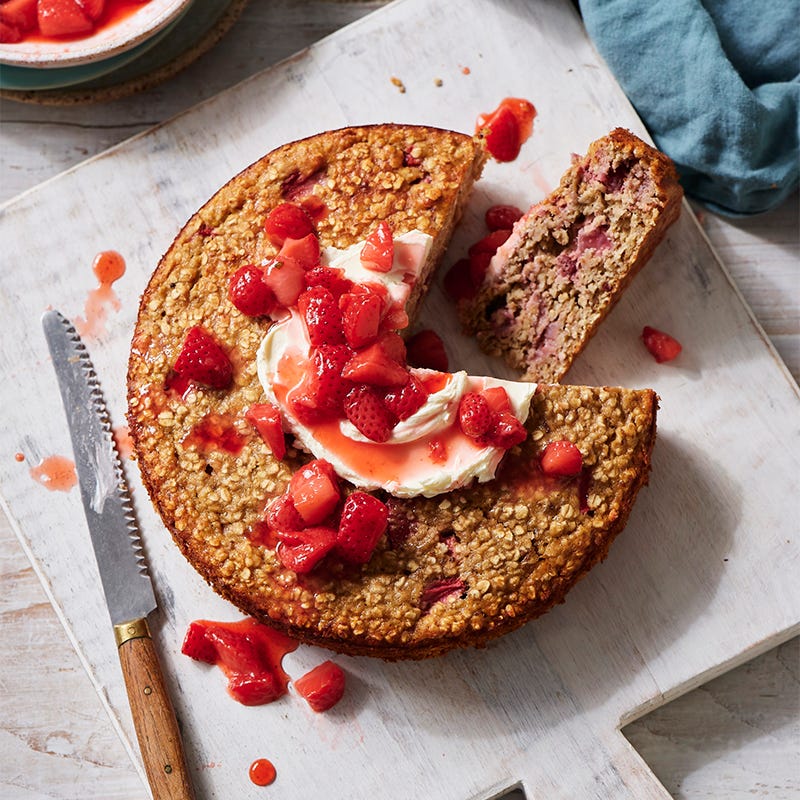 Sarah's strawberries 'n' cream cake