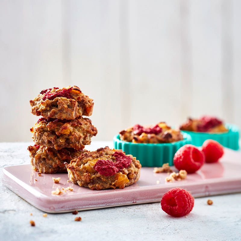 Beerige Muffins mit Walnuss