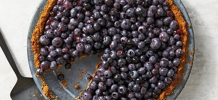 Four-Ingredient fresh blueberry pie