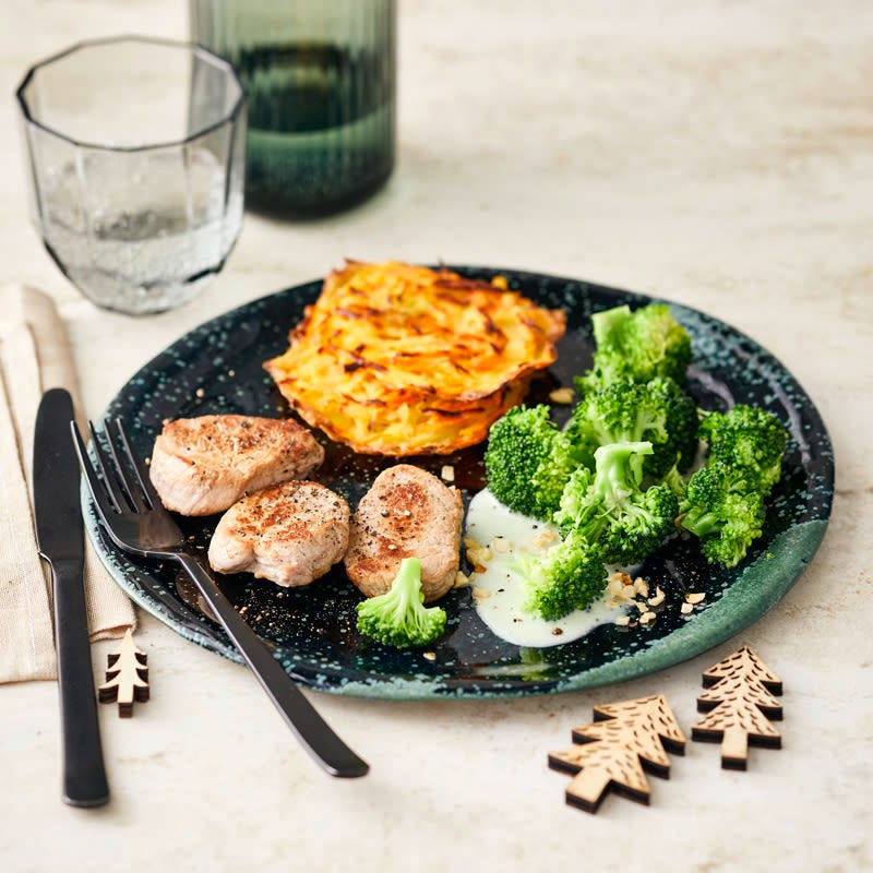 Schweinsmedaillons mit Karottenrösti