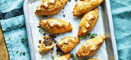 Chaussons aux champignons et au thym