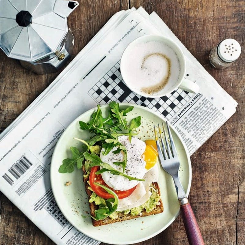 Photo de/du Toast à l'avocat œuf et dinde par WW