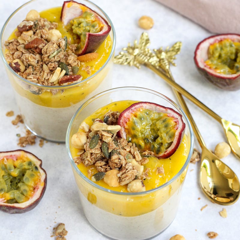 Foto van Overnight boekweit porridge met mango-passievrucht saus - WW Loves - Oot Granola door WW