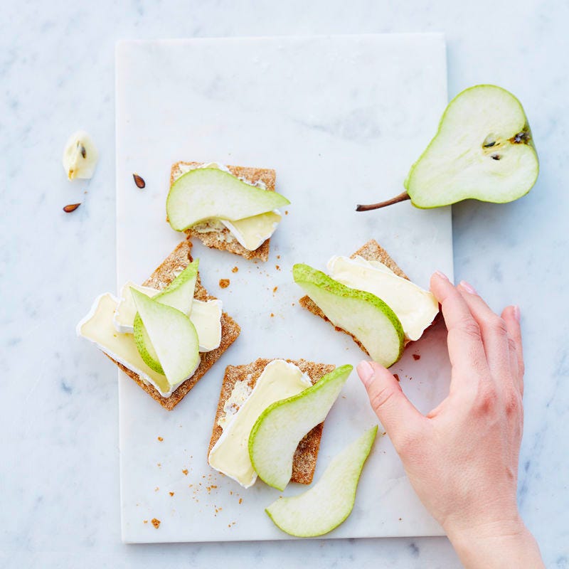 Fruchtiges Camembertknäckebrot