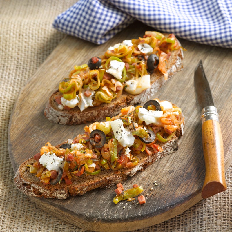 Bauernbrot mit Speck