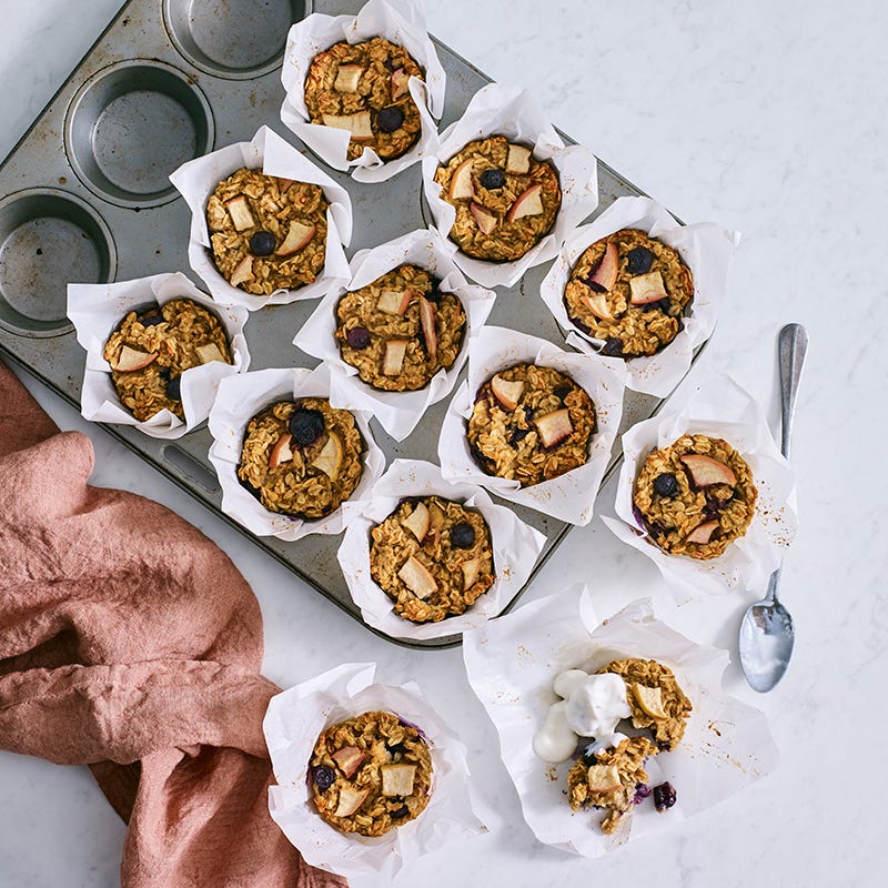 Apple and cinnamon oat cups