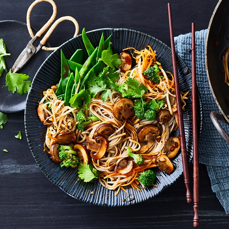 Schnelle Nudeln aus dem Wok