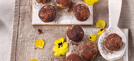 Boulettes de cacao énergétiques aux fruits secs