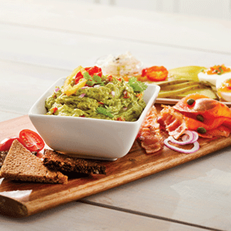 Photo de Plateau pain grillé et avocat aux piments forts - recette de trempette par WW