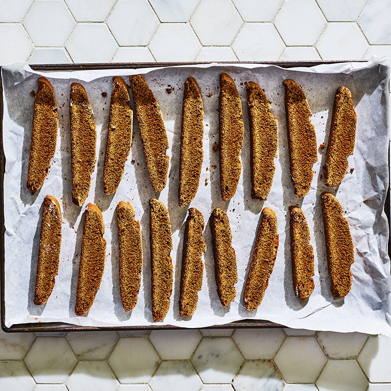 Molasses-spice biscotti