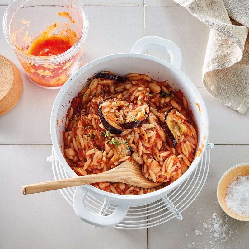 Kritharaki mit Paprikasauce