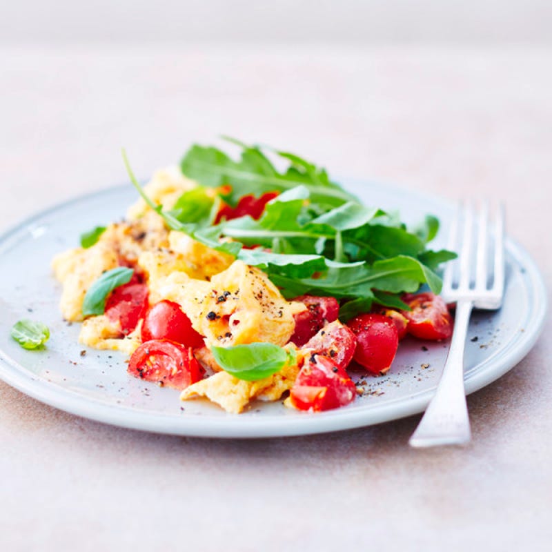 Tomatenrührei mit Rucola