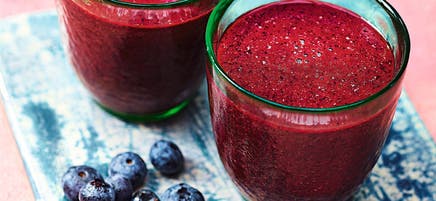Beetroot & blueberry smoothie