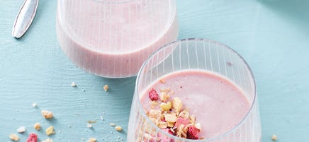 Erdbeer-Smoothie mit Müsli
