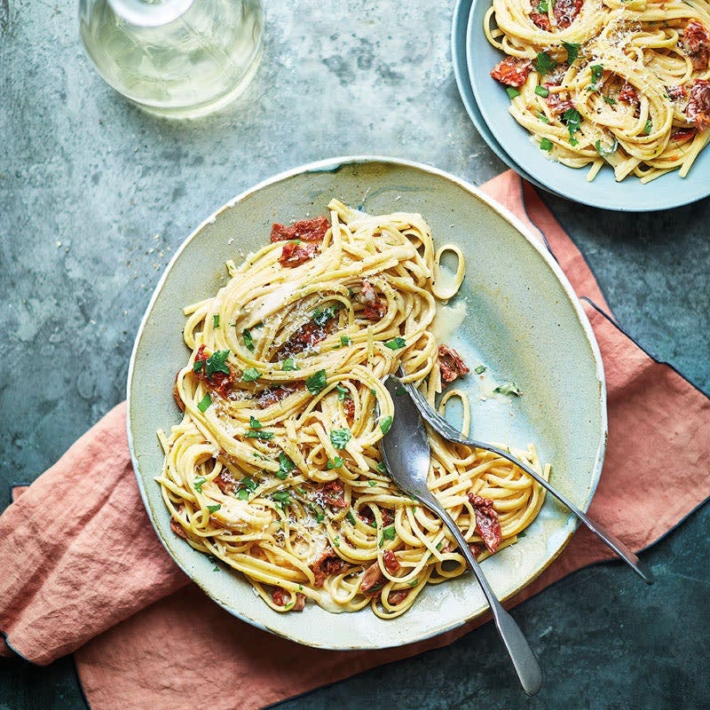 Carbonara mit sonnengetrockneten Tomaten