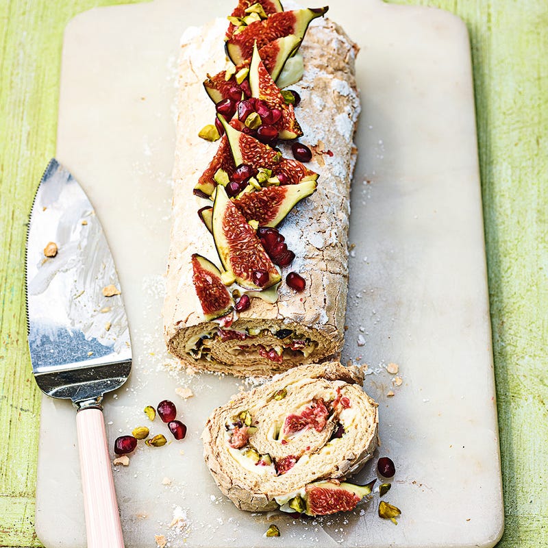 Fig, pistachio & mascarpone roulade | Healthy Recipe | WW UK