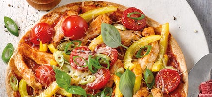 Blitzpizza mit BBQ-Hähnchen
