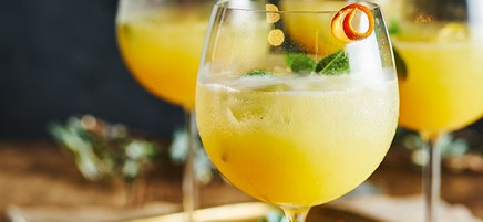 Clementine, ginger & mint fizz
