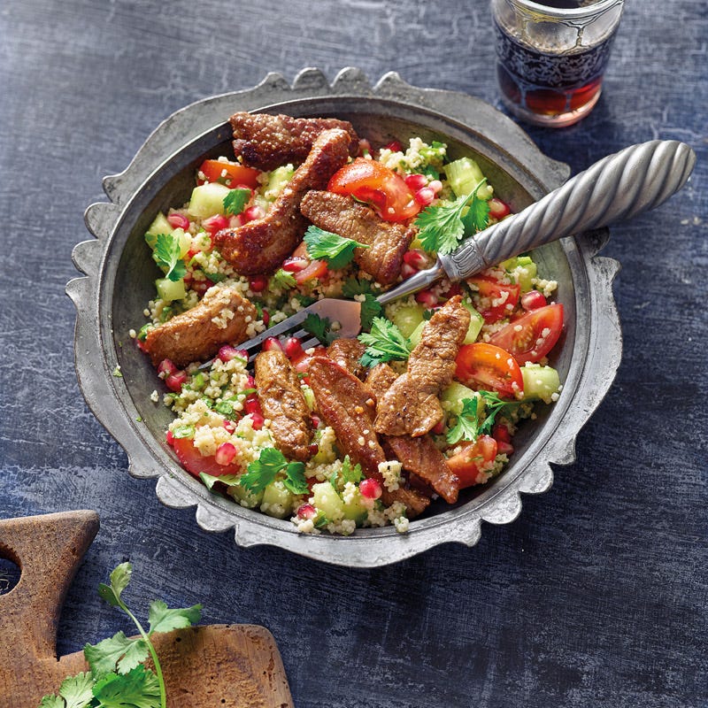 Koriander-Couscous-Salat mit Steakstreifen