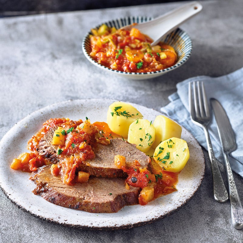 Rinderschmorbraten mit Gemüsesauce