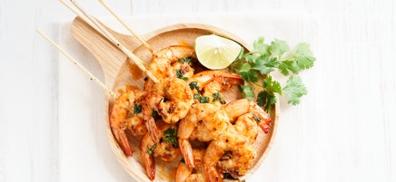 Tandoori masala prawn skewers - Spice pots
