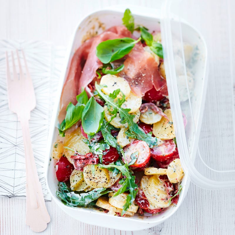 Kartoffelsalat mit Pesto und Parmaschinken