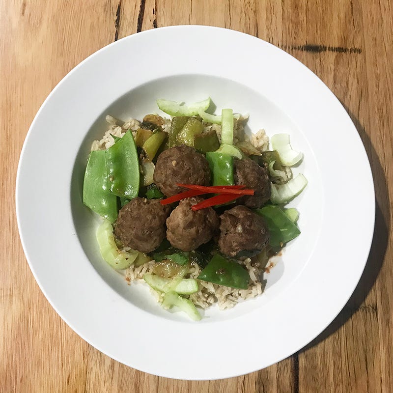 Julie’s meatball pitas with harissa yoghurt