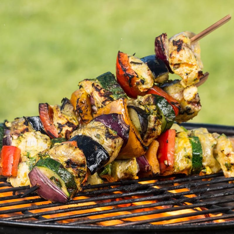 Photo of Vegetable kebabs with satay sauce - spice pots by WW