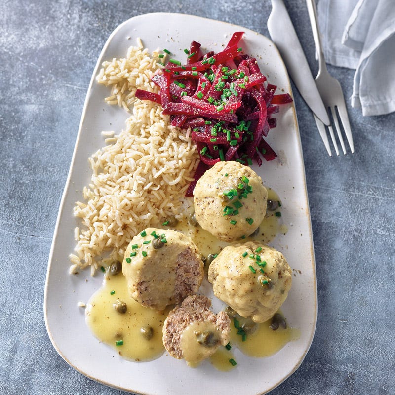 Königsberger Klopse mit Rote-Bete-Salat