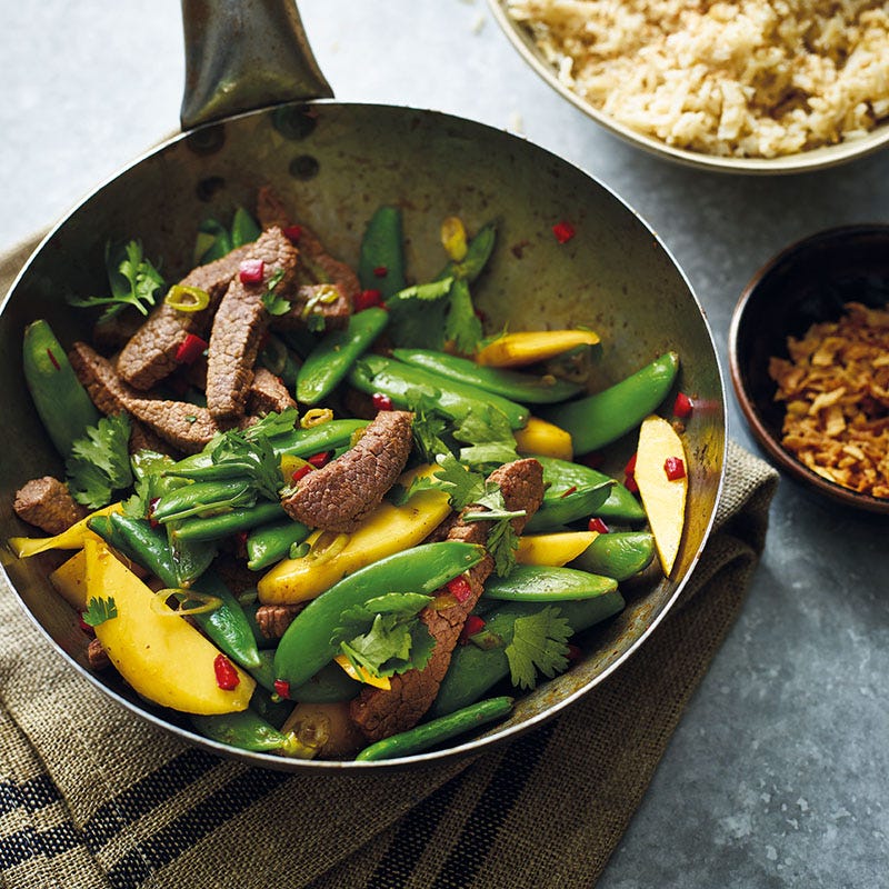 Steak-Mango-Pfanne mit Zuckererbsenschoten