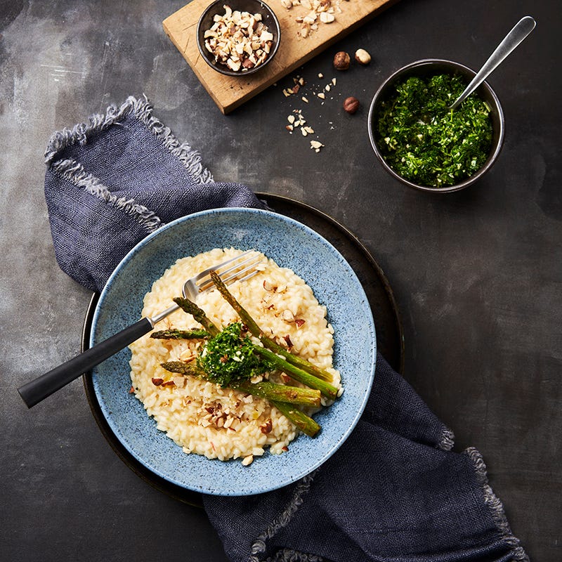 ViktVäktarna - Sparrisrisotto med hasselnötter och dillgremolata