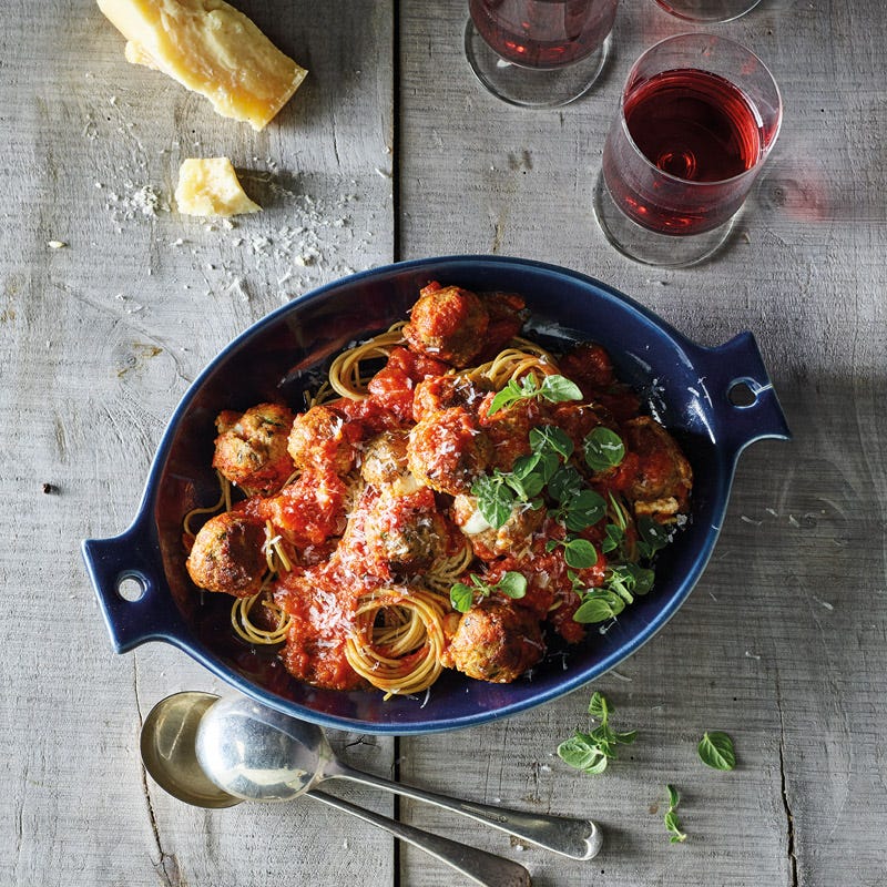 Spaghetti mit Mozzarella-Hackbällchen